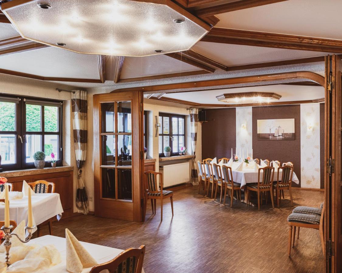 Fremden- Und Monteurzimmer "Zum Ochsen" Flieden Экстерьер фото